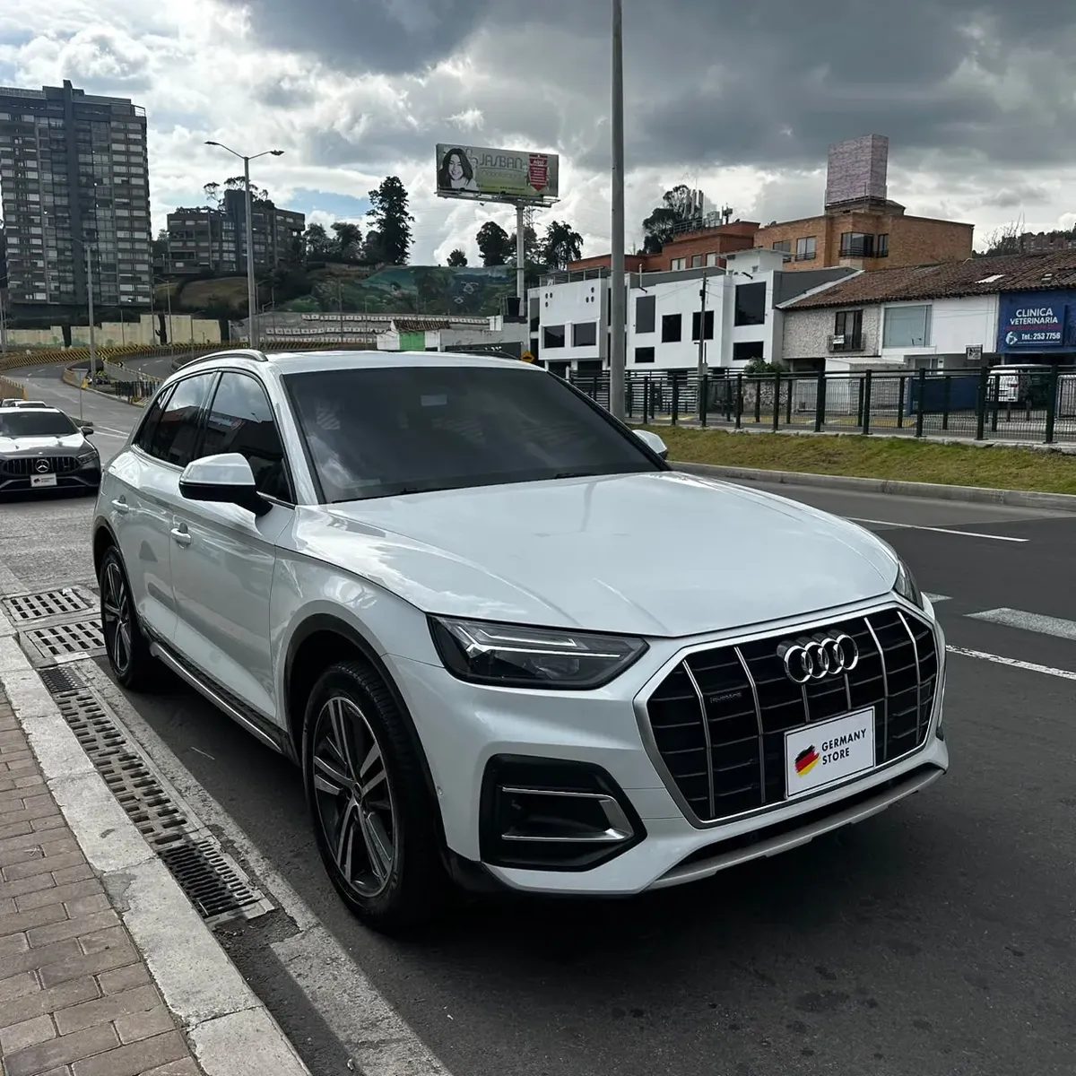AUDI Q5 2.0 TFSI AMBITION 2022